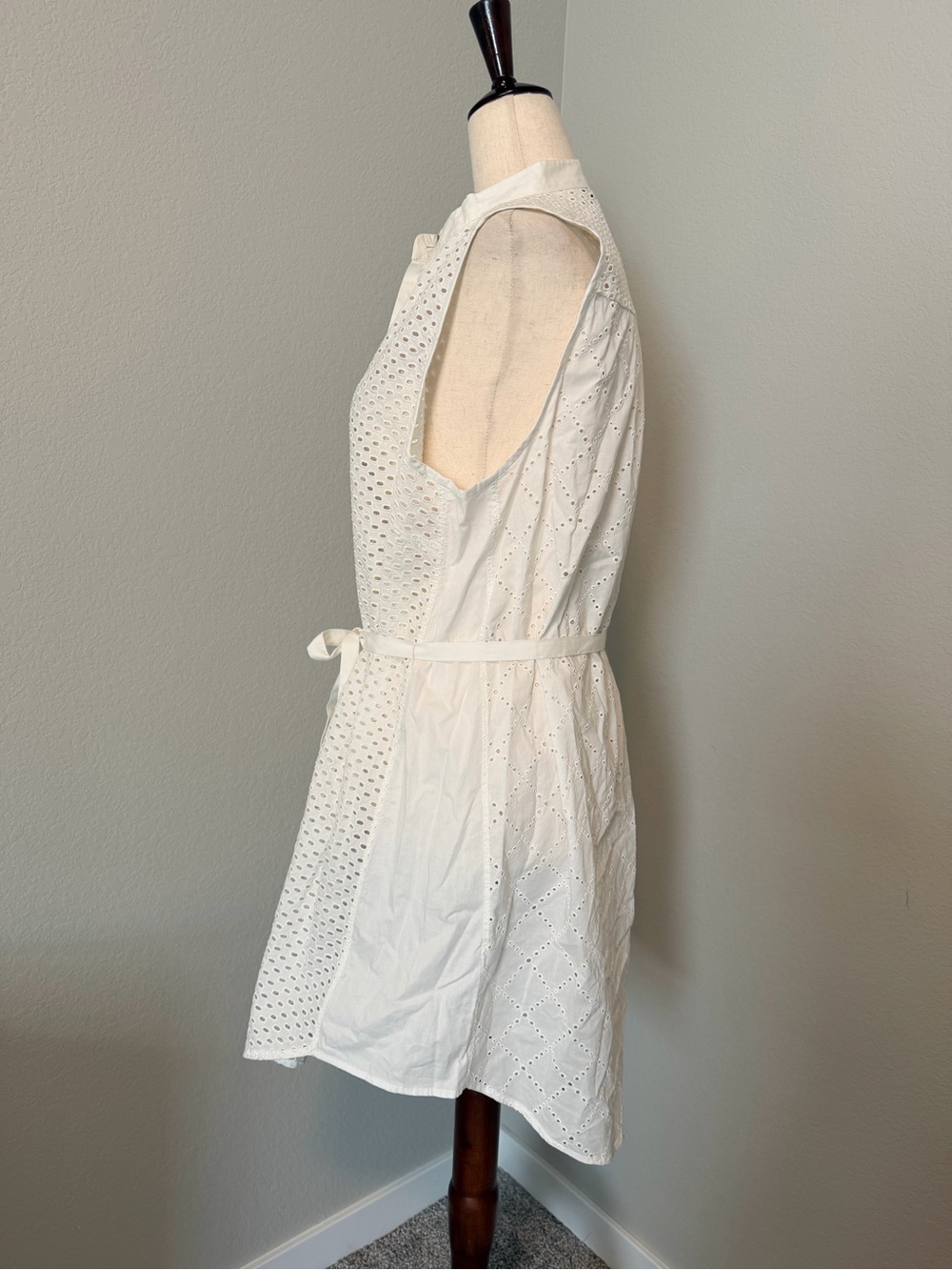 Marissa Webb Sleeveless Eyelet Shirt Dress – White / Size Large - Picture 2 of 7